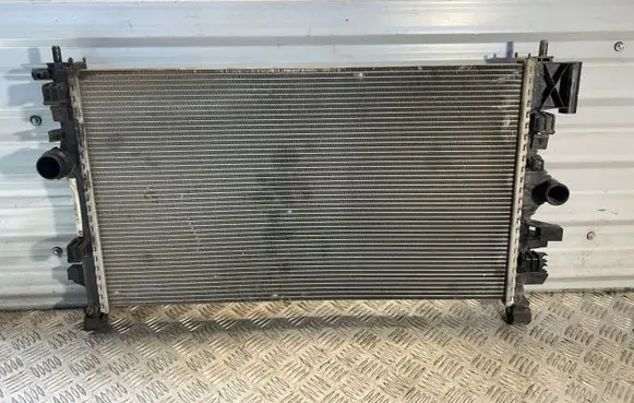 Coolant radiator