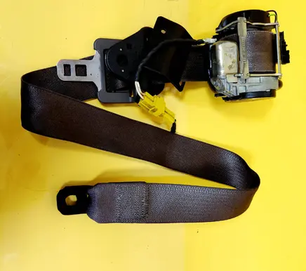 Chrysler PT Cruiser Front seatbelt A5204513A