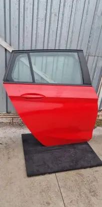 Opel Astra K Rear door