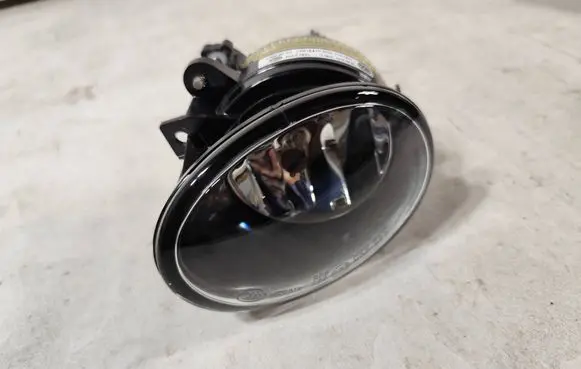 Volkswagen Amarok Front fog light 2H0941700C 1N02104 1N001125032