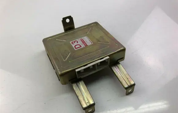 Suzuki Swift Cultus Other control units/modules 3392063B60 F3646