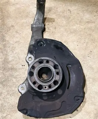 Mercedes-Benz S W222 Front wheel hub 2222001