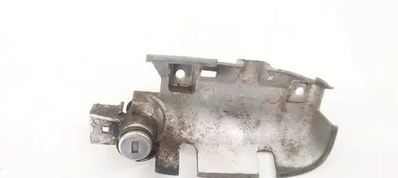 Volvo S40, V40 Front door lock (next to the handle) 