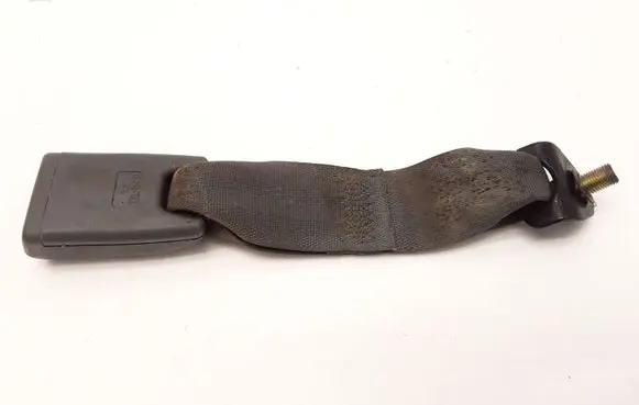 Mitsubishi Colt Rear seatbelt buckle TK520