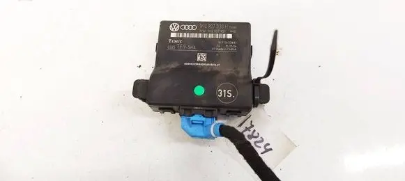 Skoda Octavia Mk2 (1Z) Door control unit/module 1K0907530H 1K0907951