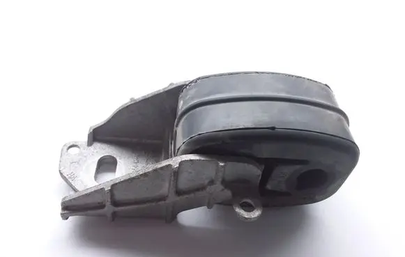 Skoda Octavia Mk4 Muffler mount bracket/holder 5Q0253147 0216070A
