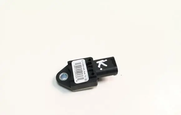 Mercedes-Benz A W169 Airbag deployment crash/impact sensor A1698210451