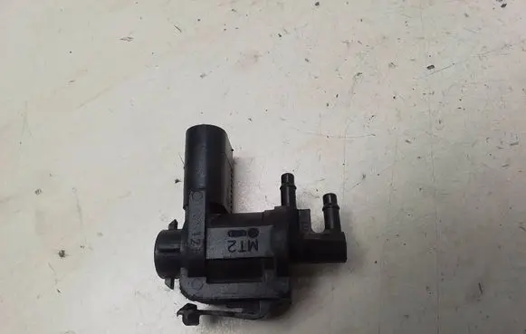 Audi A3 S3 8L Turbo solenoid valve 1J0906283C