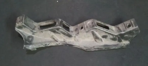 Volkswagen PASSAT B6 Front bumper mounting bracket 3c0807890