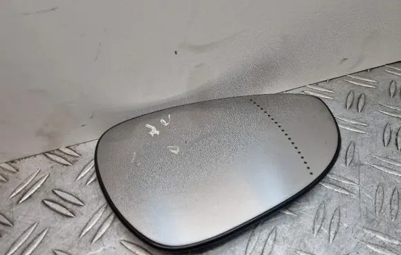 Ford Fiesta Wing mirror glass 4201043