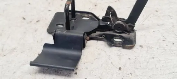 Seat Leon (1P) Engine bonnet/hood lock/latch loop/hook 1P0823480