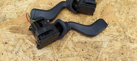 Opel Astra G Tailgate/trunk/boot open switch EEEEEEEE