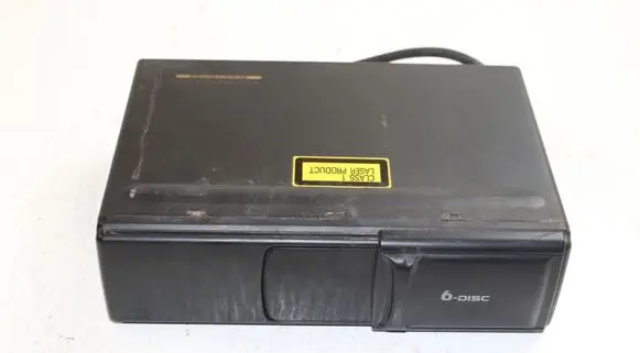 Audi A6 S6 C5 4B CD/DVD changer 4B0035111