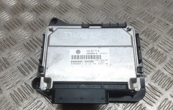 Volkswagen Touareg I Other control units/modules 0AC927771B