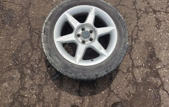 Volkswagen Golf IV R16 alloy rim 