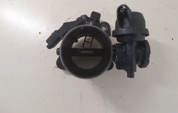 Volvo V50 Throttle valve 9647474880