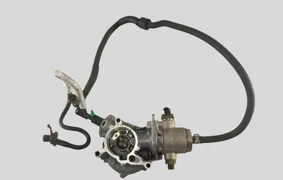 Audi A5 Sportback 8TA Vacuum pump 06J145100C
