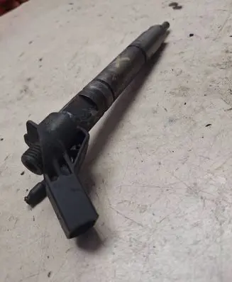Mercedes-Benz Sprinter W906 Fuel injector A6460701487 0445115069