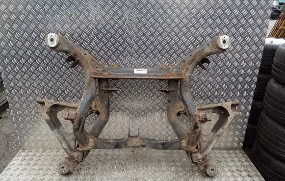 Volkswagen Touareg II Rear subframe 7P0500041