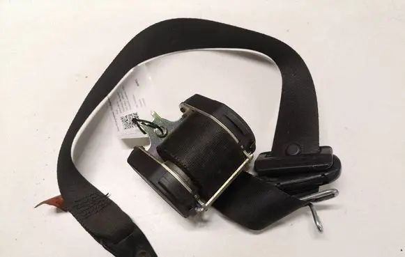 Ford Focus Front seatbelt 98ABA61294DC 560626601