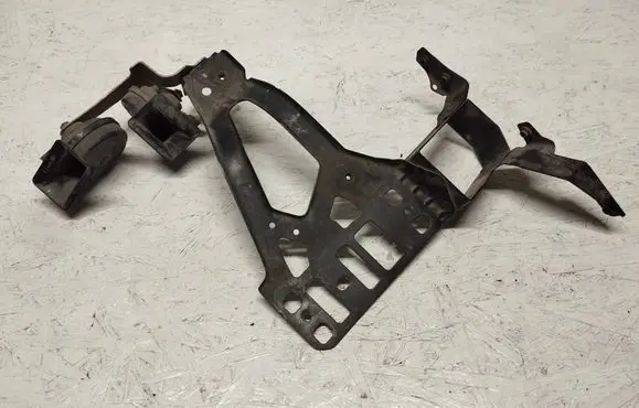BMW 5 E60 E61 Side radiator support slam panel 7163484 11267310 200Z06