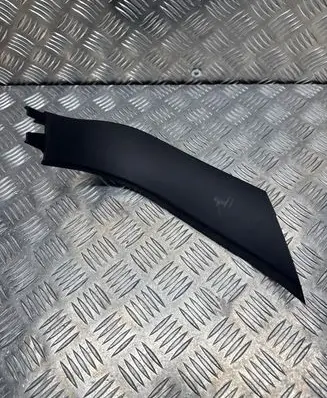 Toyota Avensis T270 Other trunk/boot trim element 6793805030