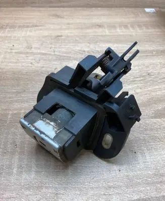 Audi A3 S3 8P Tailgate/trunk/boot lock/catch/latch TrunkLock