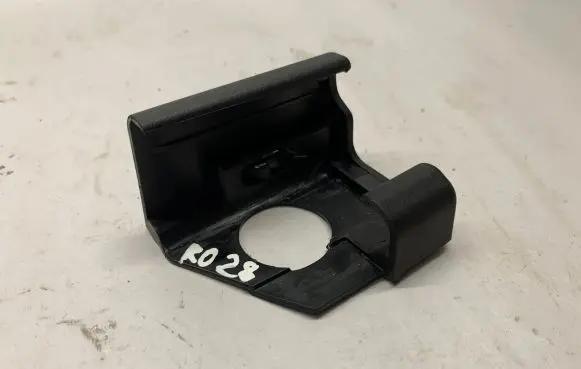 BMW 3 G20 G21 Front door seat control surround trim 7448267 744826704