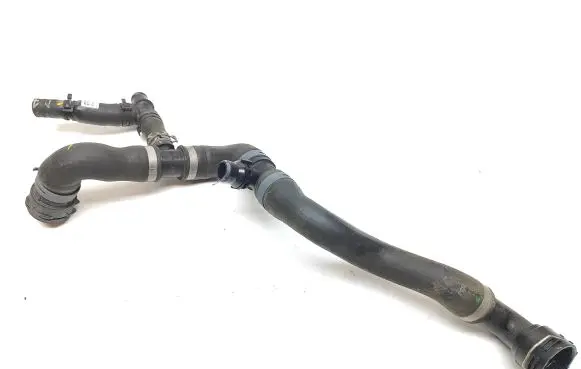 Audi A4 S4 B9 8W Engine coolant pipe/hose 8W0122055CA