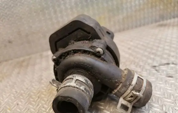 Mercedes-Benz E W211 Electric auxiliary coolant/water pump 2118350264