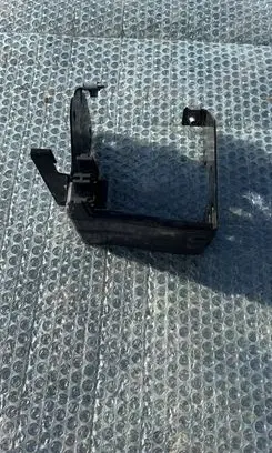 Land Rover Range Rover Sport L320 Fuel filter bracket/mount holder WJU500141