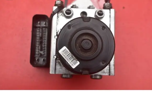 Volkswagen Golf V ABS Pump 1K0907379AF