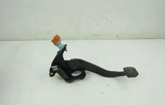 Chevrolet Meriva Brake pedal J9D32450AB