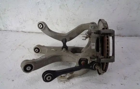 Audi A6 C7 Rear wheel hub spindle/knuckle 8R0505431F