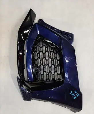Audi RS Q8 Front bumper corner part panel trim 4M8807437F