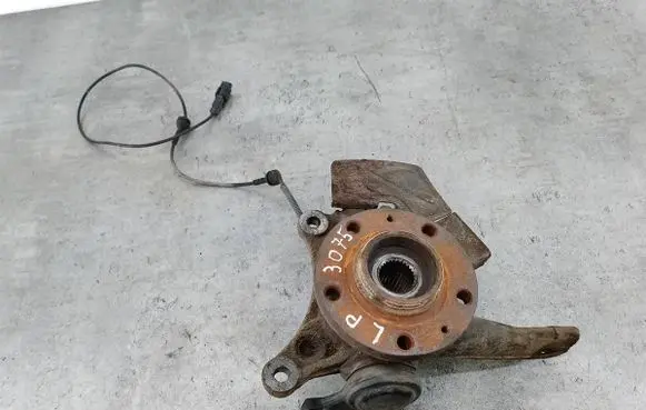 Peugeot 407 Front wheel hub spindle knuckle