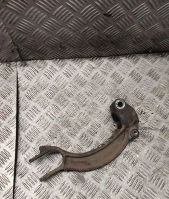 Audi Q5 SQ5 Lower shock absorber bracket 8k0413l
