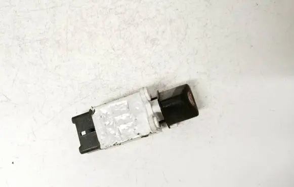 Subaru Legacy Hazard light switch
