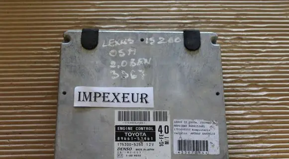 Lexus IS 200-300 Engine control unit/module 8966153461 1753005250