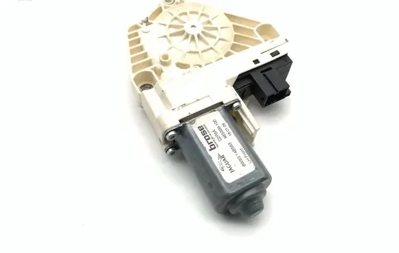 Jaguar XK - XKR Front door window regulator motor 6W8314B553