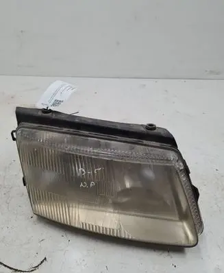 Volkswagen PASSAT B5 Headlight/headlamp
