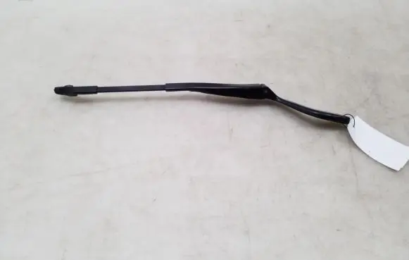 Mercedes-Benz E W211 Front wiper blade arm A2118201544