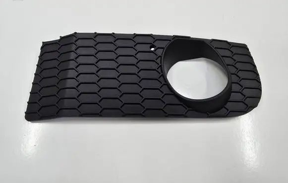 BMW X3 E83 Front fog light trim/grill 3414311