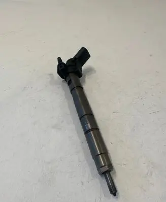 Volkswagen Phaeton Fuel injector 059130277bd 0445115079
