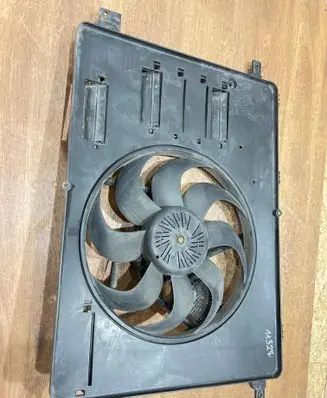 Volvo V70 Electric radiator cooling fan 8240563 6G918C607PC