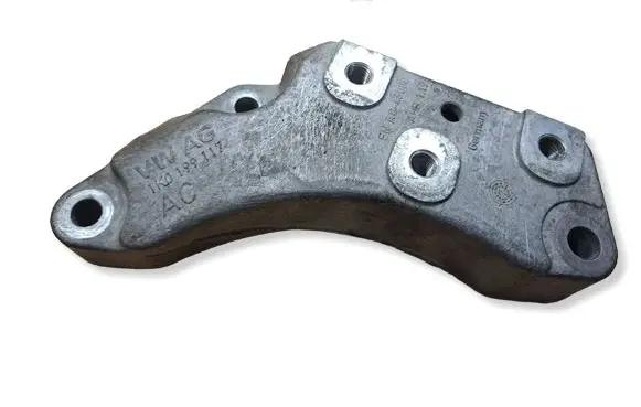 Volkswagen PASSAT B6 Gearbox mounting bracket 1K0199117
