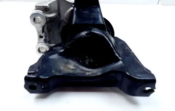 Honda CR-V Engine mount bracket 150907TW