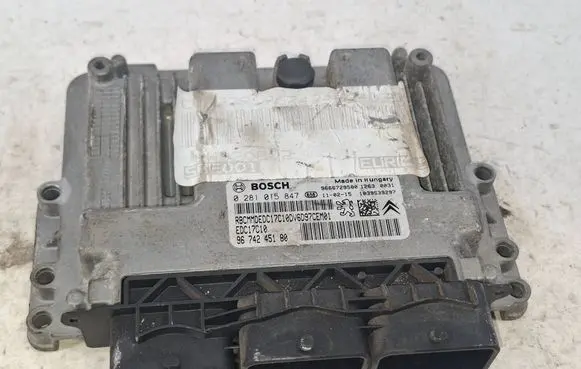 Citroen DS3 Engine control unit/module 9666729580 9674245180 0281015847