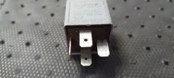 Audi A6 S6 C6 4F Other relay 8D0951253A V23134-B52-X301
