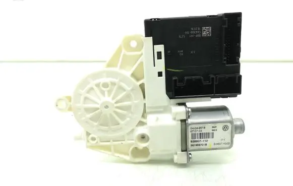 Volkswagen PASSAT B7 USA Front door window regulator motor 561959701B 936807110 3C0959793H